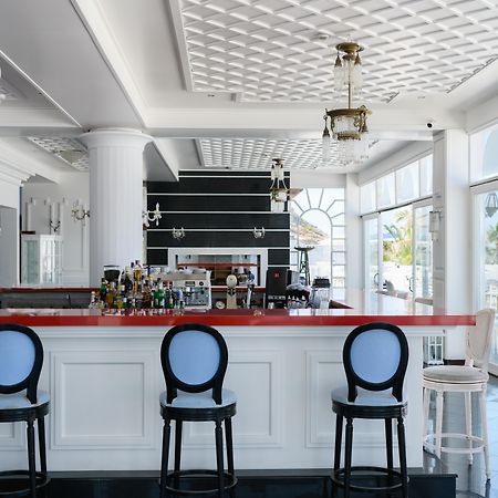 Minos Imperial Luxury Beach Resort & Spa Milatos Extérieur photo The bar at the hotel
