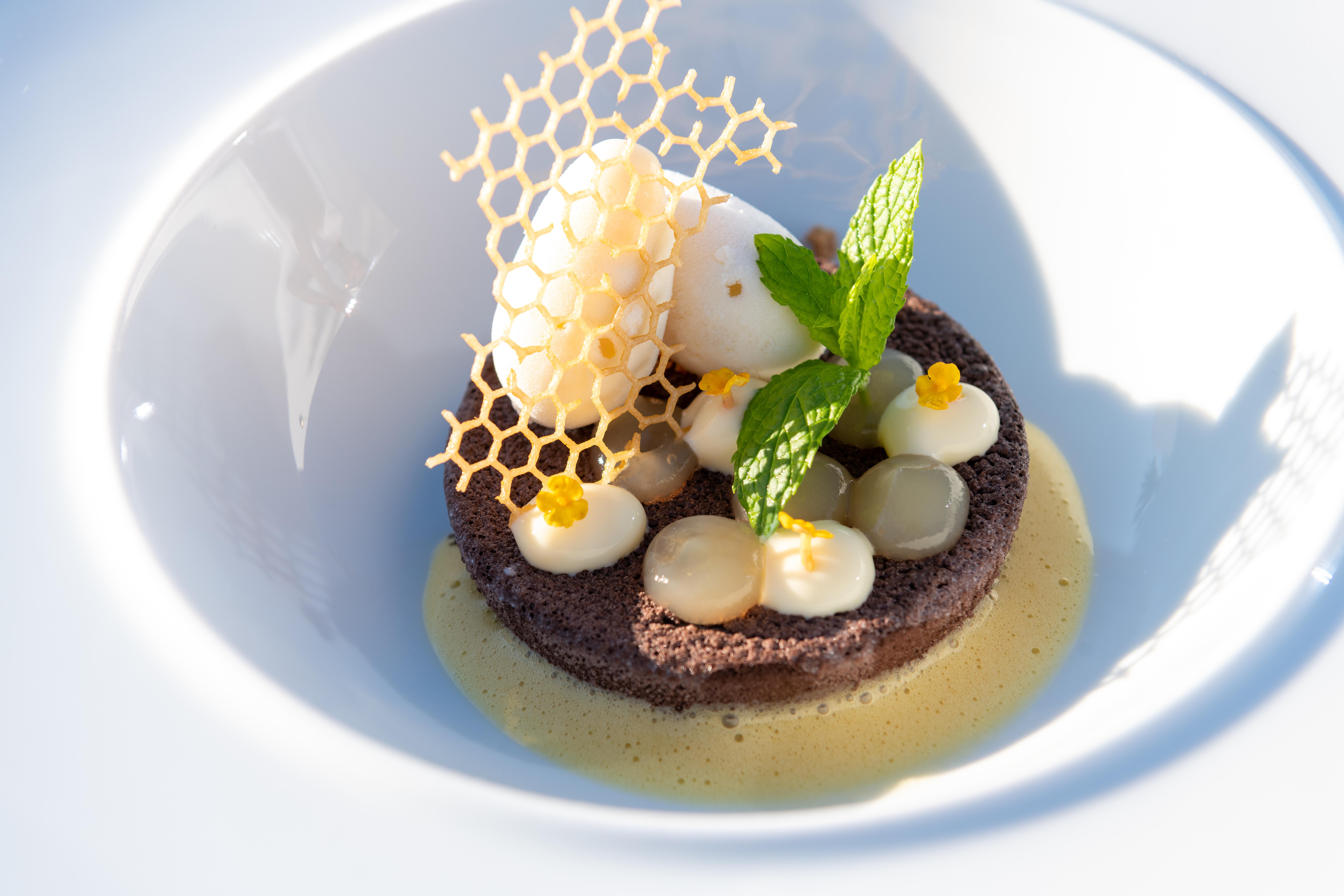 Minos Imperial Luxury Beach Resort & Spa Milatos Extérieur photo A dessert